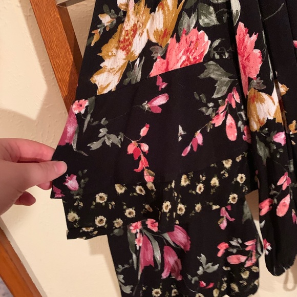 Off the shoulder blouse - Picture 2 of 3